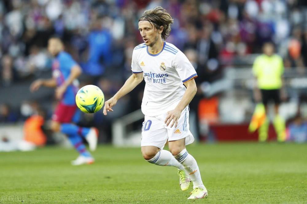 法甲半场：李刚仁破门，拉莫斯失良机，巴黎1-0勒阿弗尔